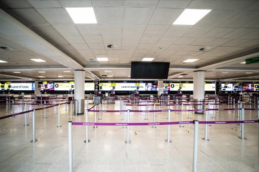 Europe's Largest LED Check-in Display 